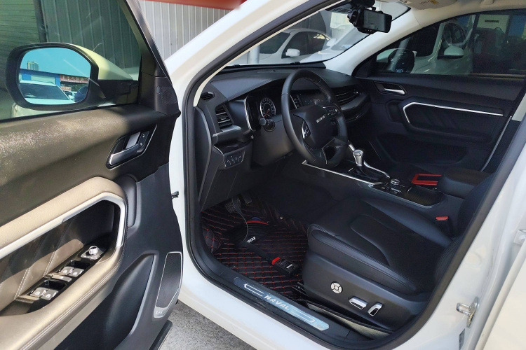 哈弗H6 2017款 红标 1.5T 自动两驱智尚型中控内饰7003