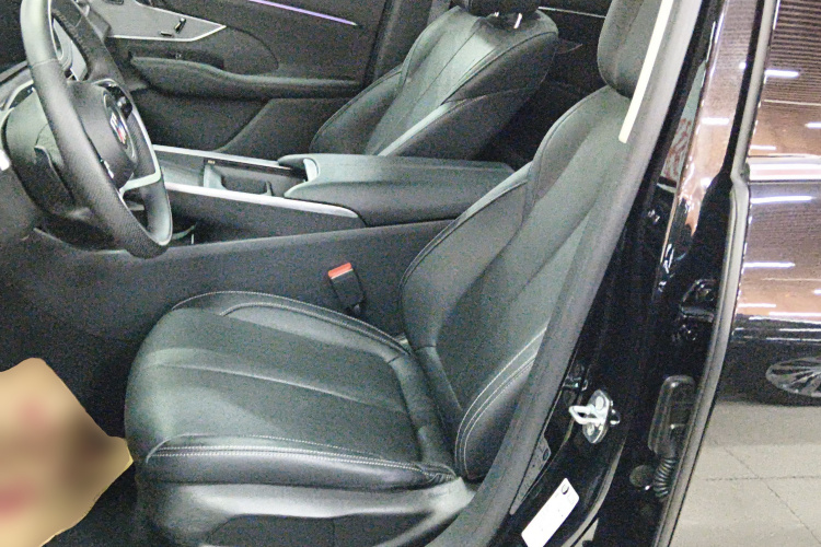 别克 君越 2023款 28T 越尊版中控内饰19