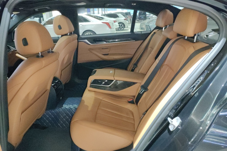 宝马5系 2018款 530Li xDrive M运动套装中控内饰7004