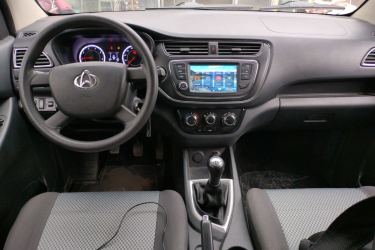 长安凯程 2021款 1.5L欧诺S智享版双蒸空调客车JL473QG中控内饰12