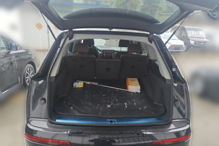 奥迪Q7 2016款 45 TFSI 技术型中控内饰23