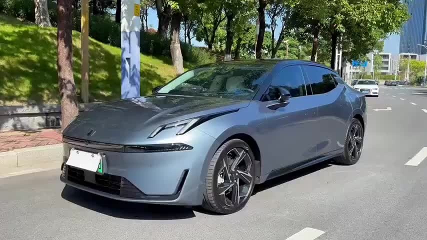 领克07 2024款 EM-P 126长续航 Ultra实拍1