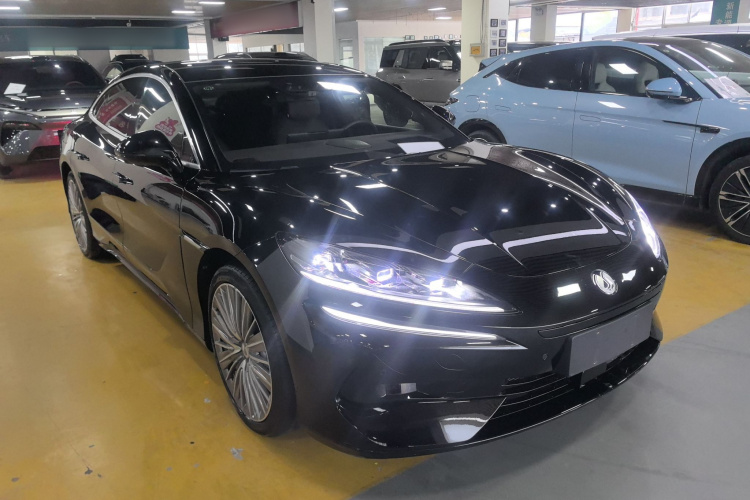 腾势Z9 2024款 1100km 四驱Ultra版车身外观6002