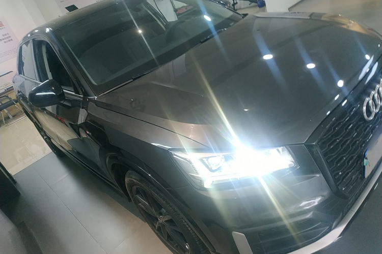 奥迪Q2L 2020款 35 TFSI 进取动感型车身外观3