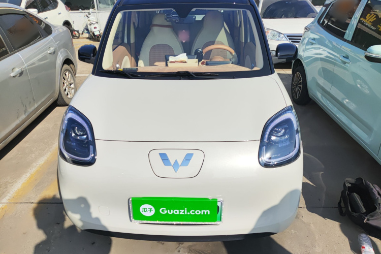 五菱汽车 宏光MINIEV 2025款 四门版 臻享+款车身外观2