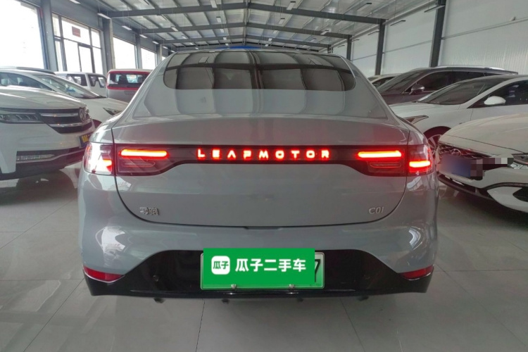 零跑汽车 零跑C01 2024款 纯电 525尊享版车身外观6