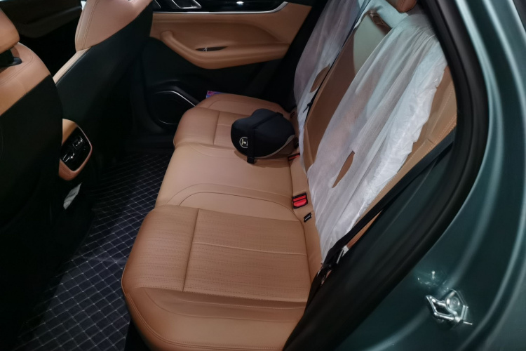 吉利汽车 博越L 2025款 第四代 1.5TD DCT 锦绣中控内饰21