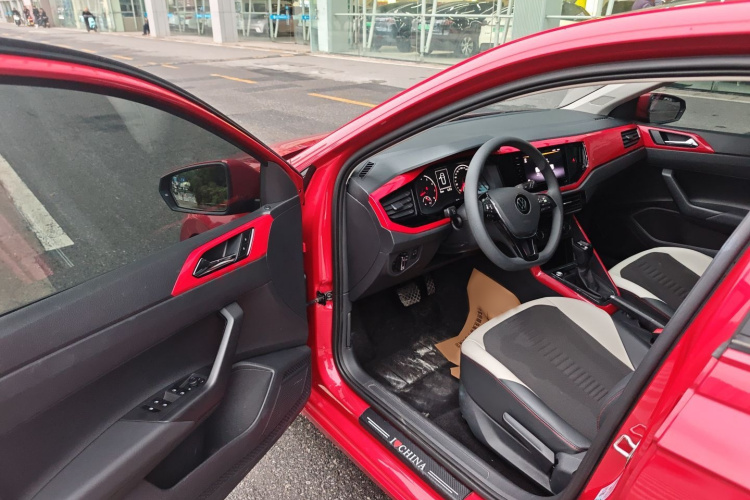 大众 Polo 2021款 Plus 1.5L 自动炫彩科技版中控内饰7003