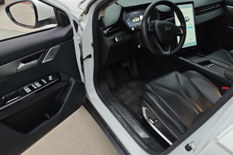 小鹏G3 2022款 G3i 460G中控内饰20