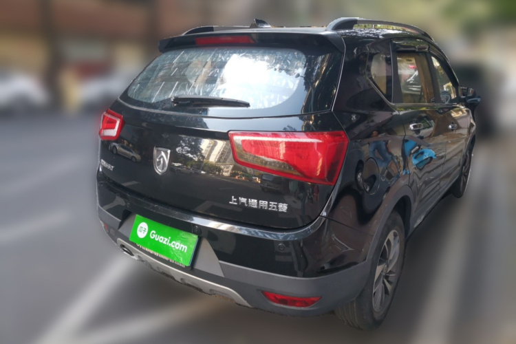 宝骏560 2016款 1.8L iAMT豪华型车身外观7