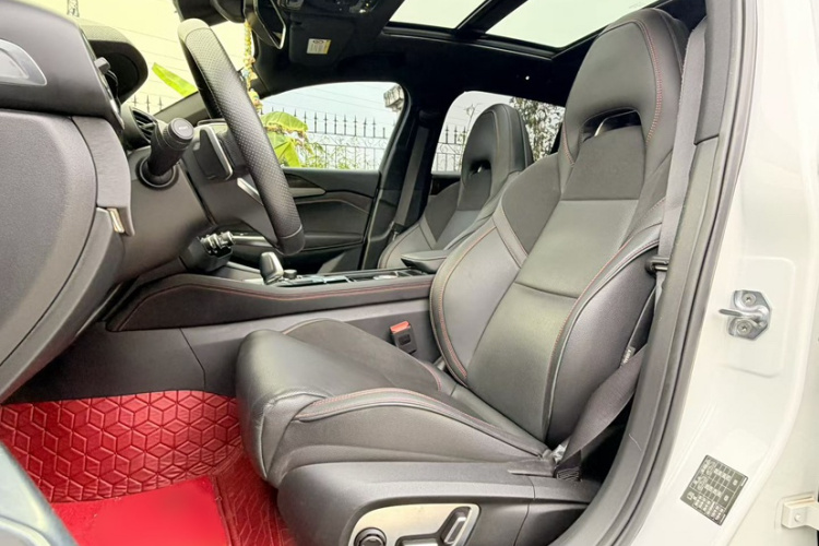 领克03 2019款 2.0TD 自动劲Pro版中控内饰7003