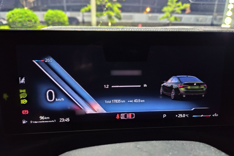 宝马4系 2023款 425i Gran Coupe M运动曜夜套装局部细节9002