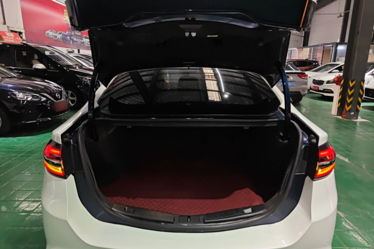 福特 蒙迪欧 2017款 EcoBoost 180 时尚型局部细节23