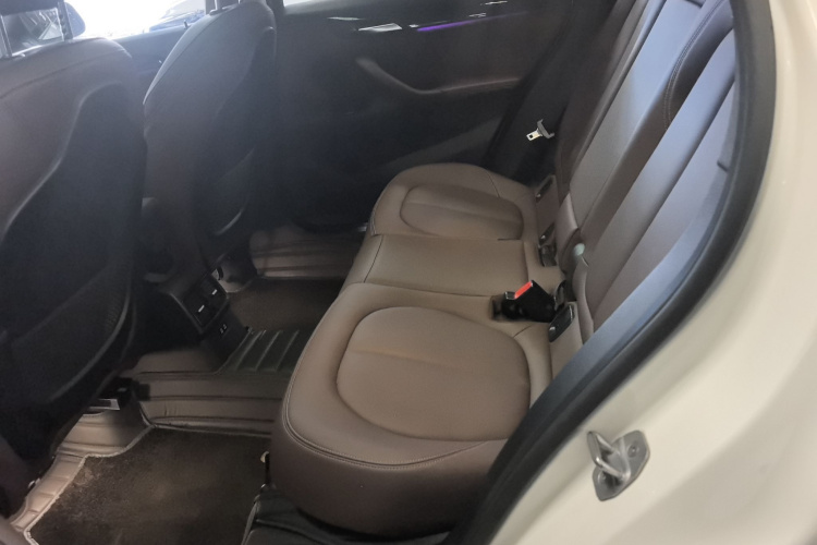 宝马X1 2020款 sDrive25Li 领先型中控内饰21