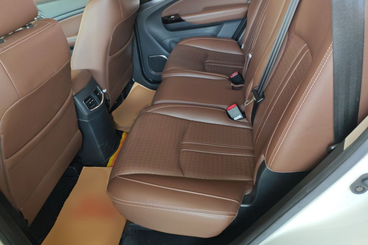 比亚迪S7 2016款 2.0T 自动尊贵型Plus中控内饰7004