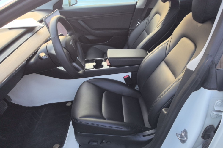 特斯拉 Model 3 2020款 改款 标准续航后驱升级版中控内饰19