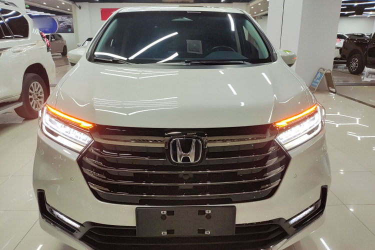 本田 奥德赛 2024款 2.0L e:HEV 锐·耀享版车身外观2