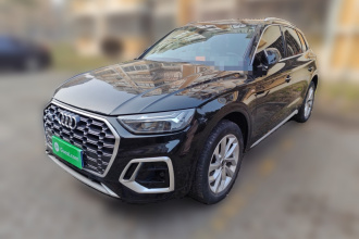 奥迪Q5L 2021款 40 TFSI 时尚动感型