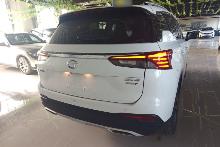 广汽传祺 传祺GS4 2020款 270T 自动智联科技版车身外观6