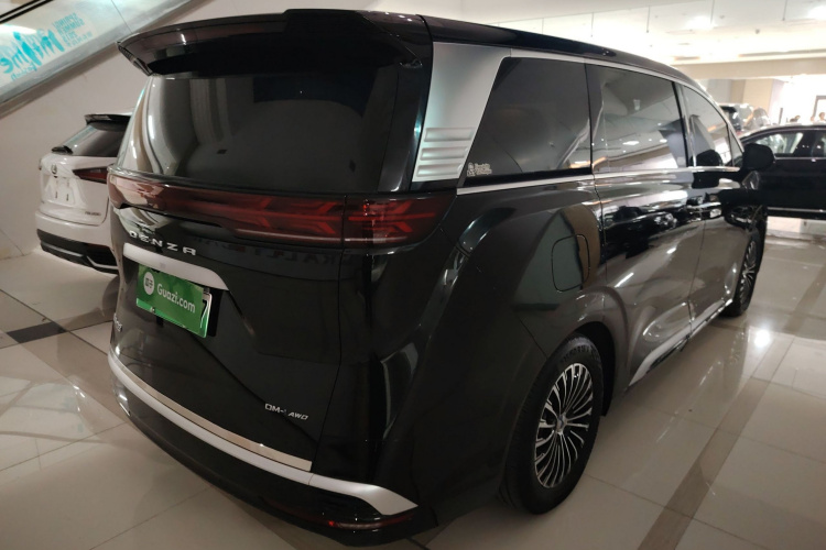 腾势D9 2024款 DM-i 980 四驱尊荣型车身外观7