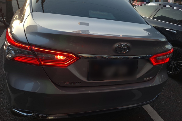 丰田 凯美瑞 2023款 2.5G 豪华版车身外观6