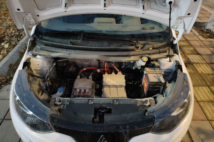 江铃集团新能源 易至EV2 2024款 201km 舒适型局部细节24