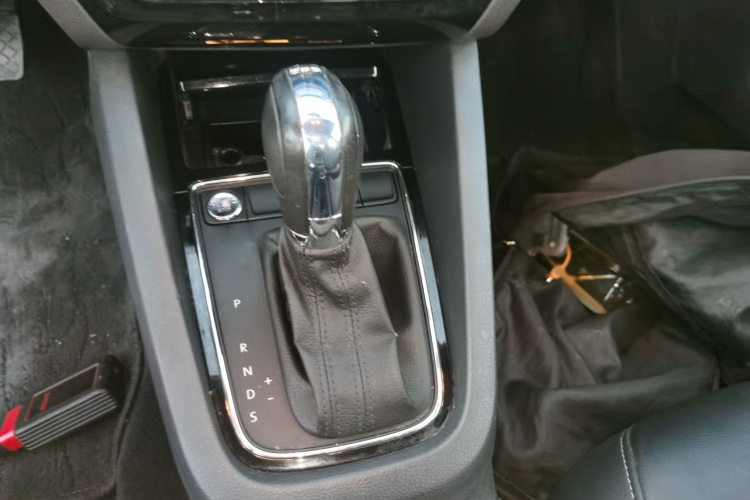 大众 速腾 2018款 280TSI DSG熠动版局部细节18