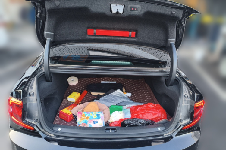 沃尔沃S90 2023款 B5 智逸豪华版中控内饰23