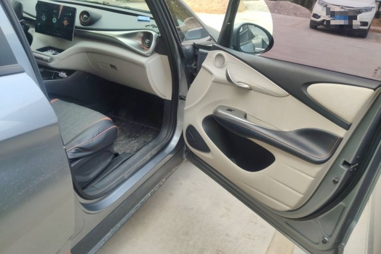 比亚迪 海豚 2021款 405km 时尚版局部细节9005