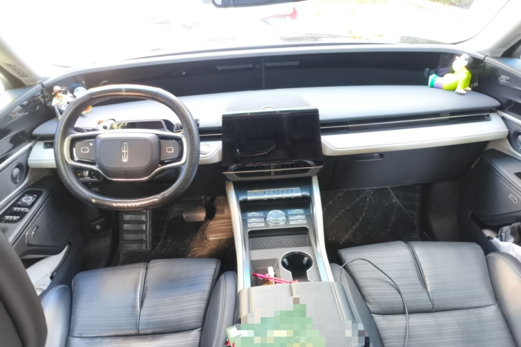 林肯 航海家 2023款 2.0T 四驱尊睿版中控内饰12