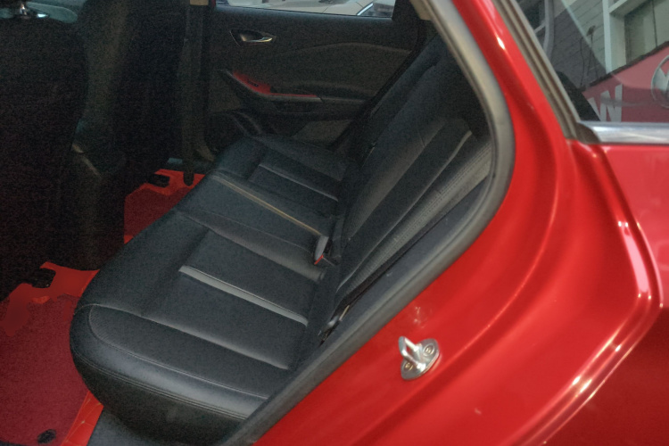 现代 菲斯塔 2019款 280TGDi 运动版 国V中控内饰21