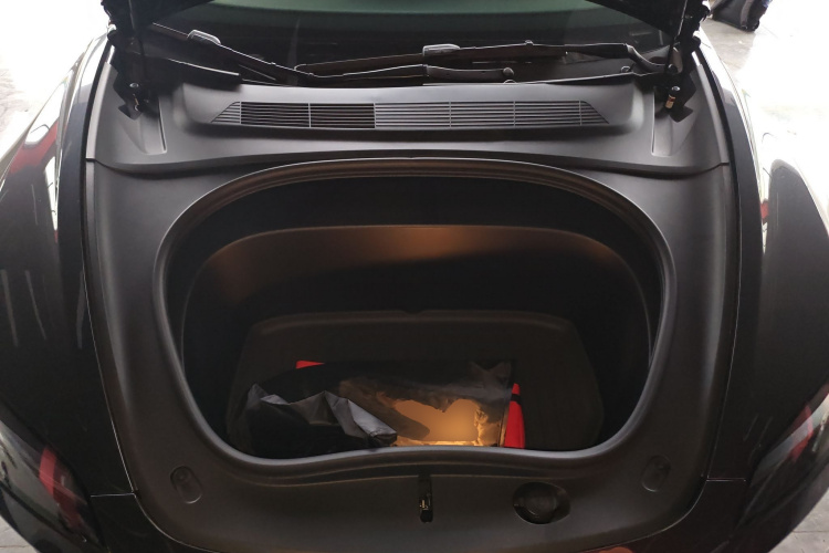 特斯拉 Model 3 2023款 长续航全轮驱动版机舱底盘24