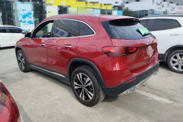 奔驰GLA 2020款 GLA 200车身外观4