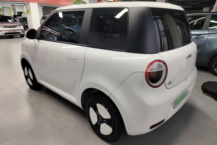 长安启源 长安Lumin 2023款 205km 香沁款车身外观4