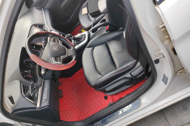 现代 领动 2016款 1.6L 自动智炫·精英型局部细节19