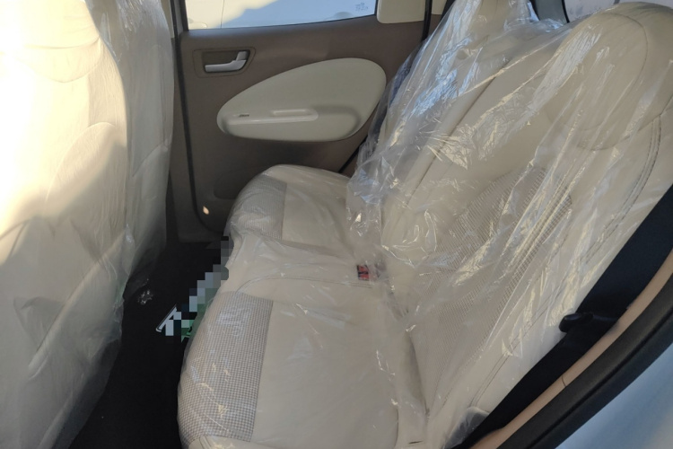 五菱汽车 宏光MINIEV 2025款 四门版 进阶款中控内饰21