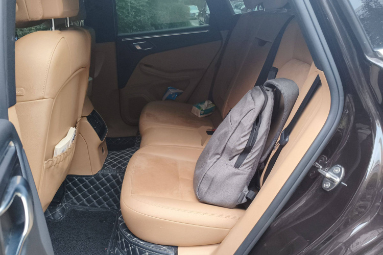 保时捷 2017款  Macan 2.0T中控内饰7004