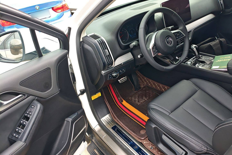 比亚迪 唐 2018款 2.0T 自动智联尊悦型 7座 国V中控内饰7003