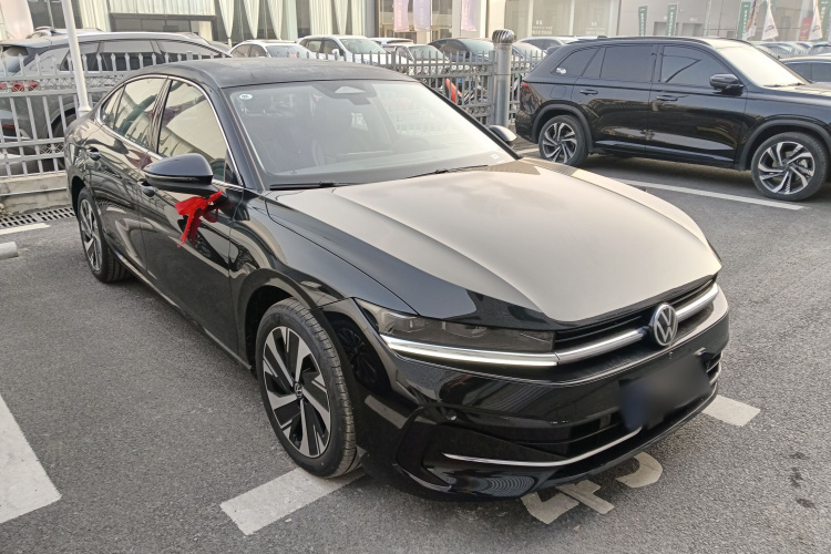 大众 迈腾 2024款  300TSI DSG尊享版显眼包车身外观3