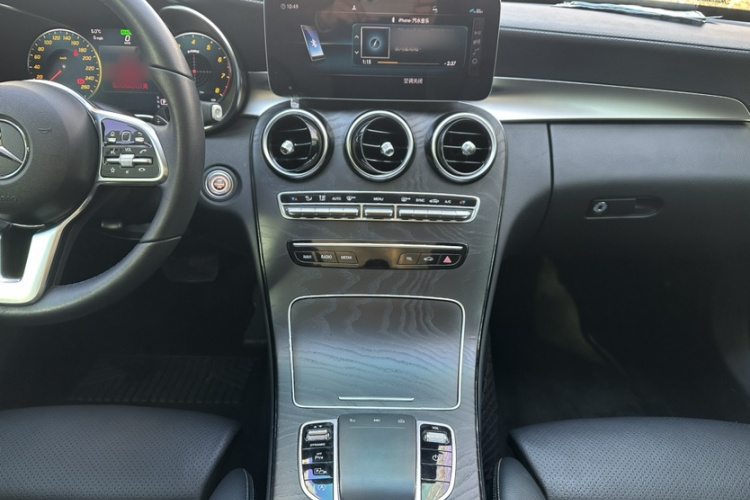 奔驰C级 2019款 改款 C 260 L 运动版中控内饰7003