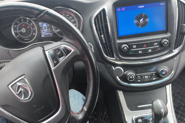 宝骏560 2016款 1.8L iAMT豪华型中控内饰12