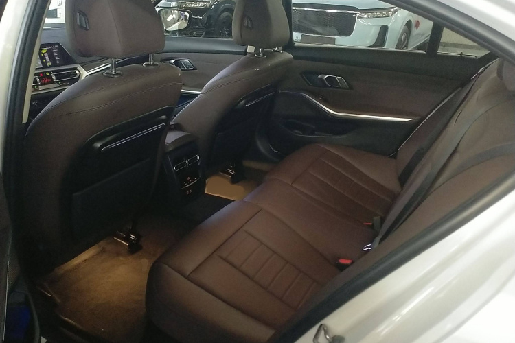 宝马3系 2021款 325Li M运动套装中控内饰21