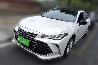 丰田 亚洲龙 2023款 双擎 2.5L XLE尊贵版