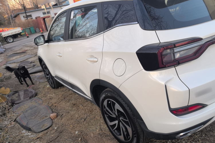 凯翼 炫界Pro 2021款 1.5T CVT劲尊版车身外观4