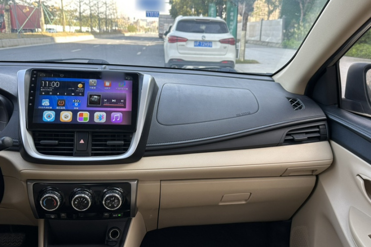 丰田 威驰 2019款 1.5L CVT创行版中控内饰7003