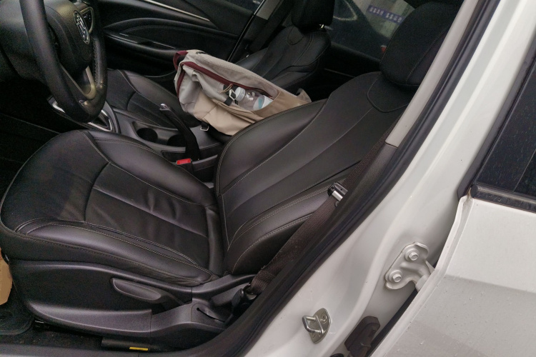 别克 英朗 2019款 18T 自动互联精英型 国V中控内饰19