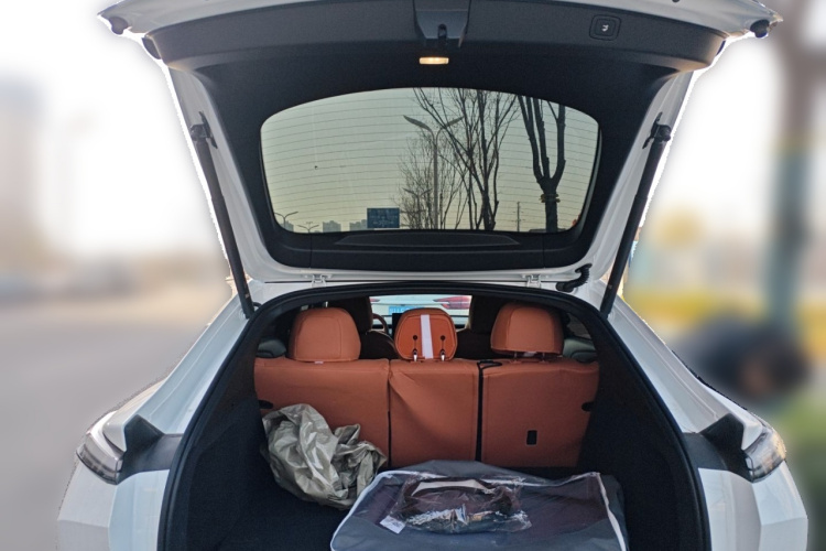 乐道L60 2025款 85kWh 后驱版中控内饰23