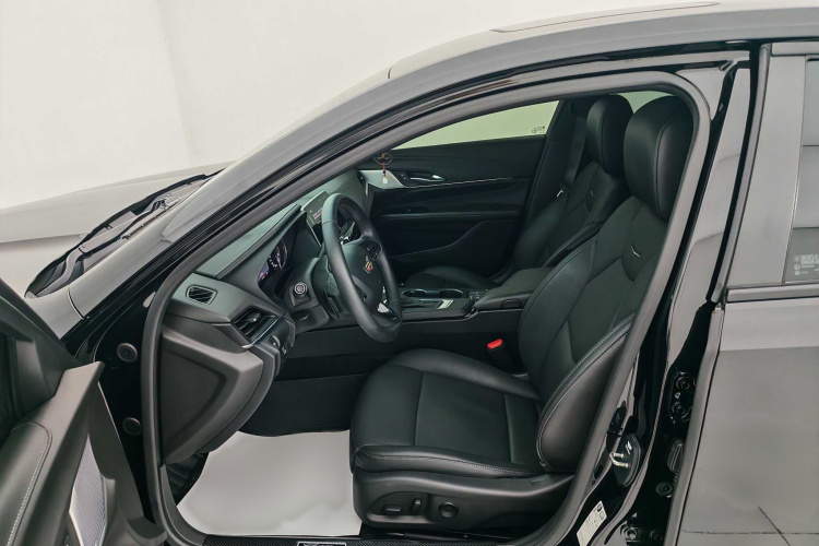 凯迪拉克CT4 2023款 25T 豪华型中控内饰7005