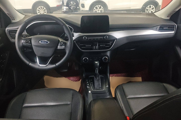 福特 福克斯 2020款 三厢 1.5L 自动锋跃型中控内饰12