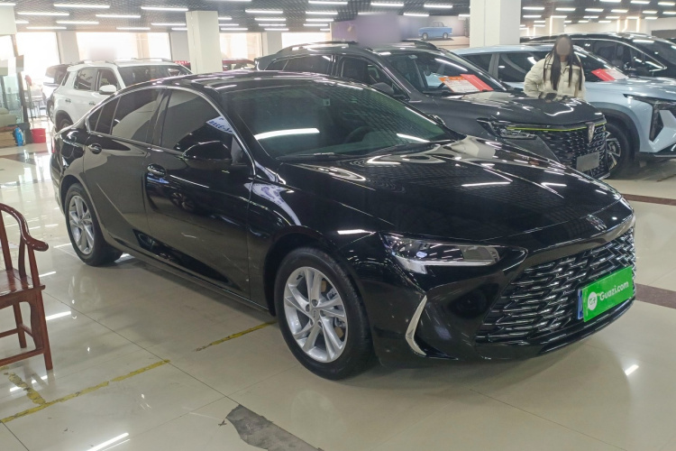 别克 君威 2024款 25T 超享版车身外观3